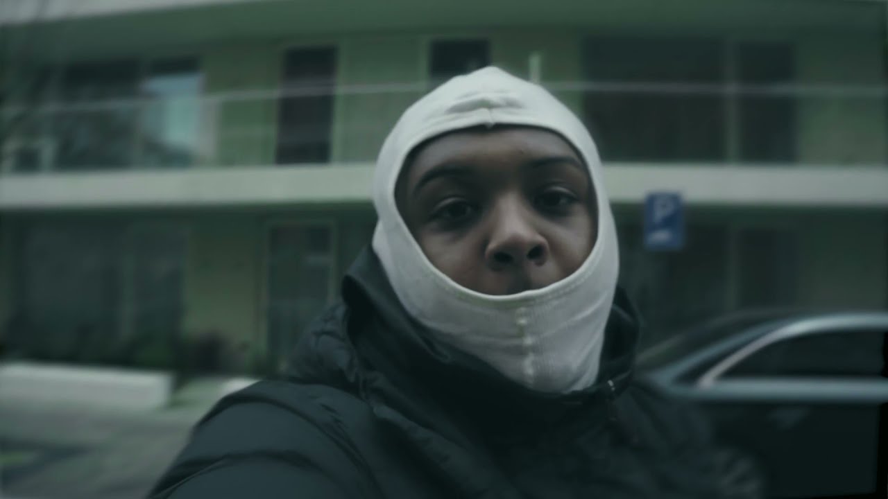 YB YB - Rustig Doen (Prod.Dvniel) [Official Music Video]