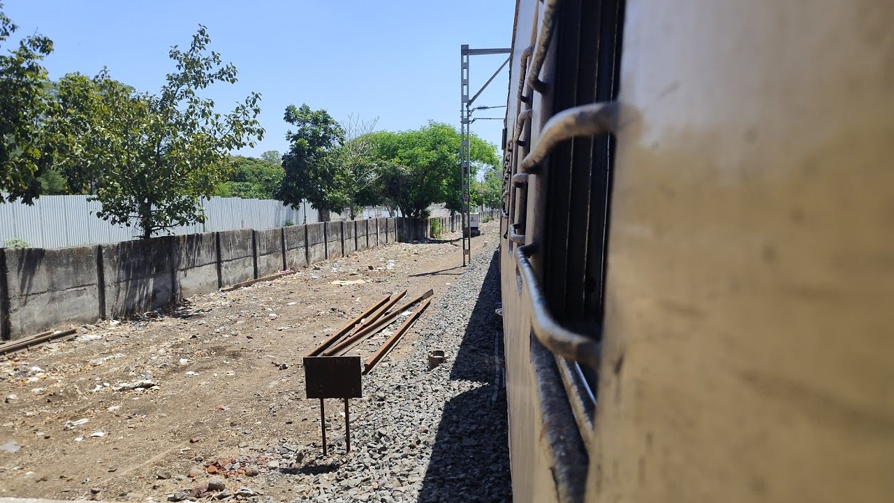 Mumbai To Kolhapur : Full Journey : 11029 CSMT - KOP Koyna Express : Indian Railways