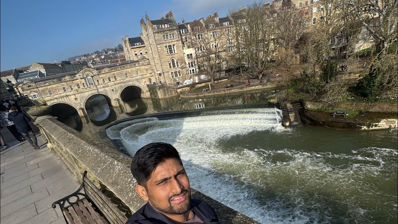 Gulluputtar  is live in BATH 