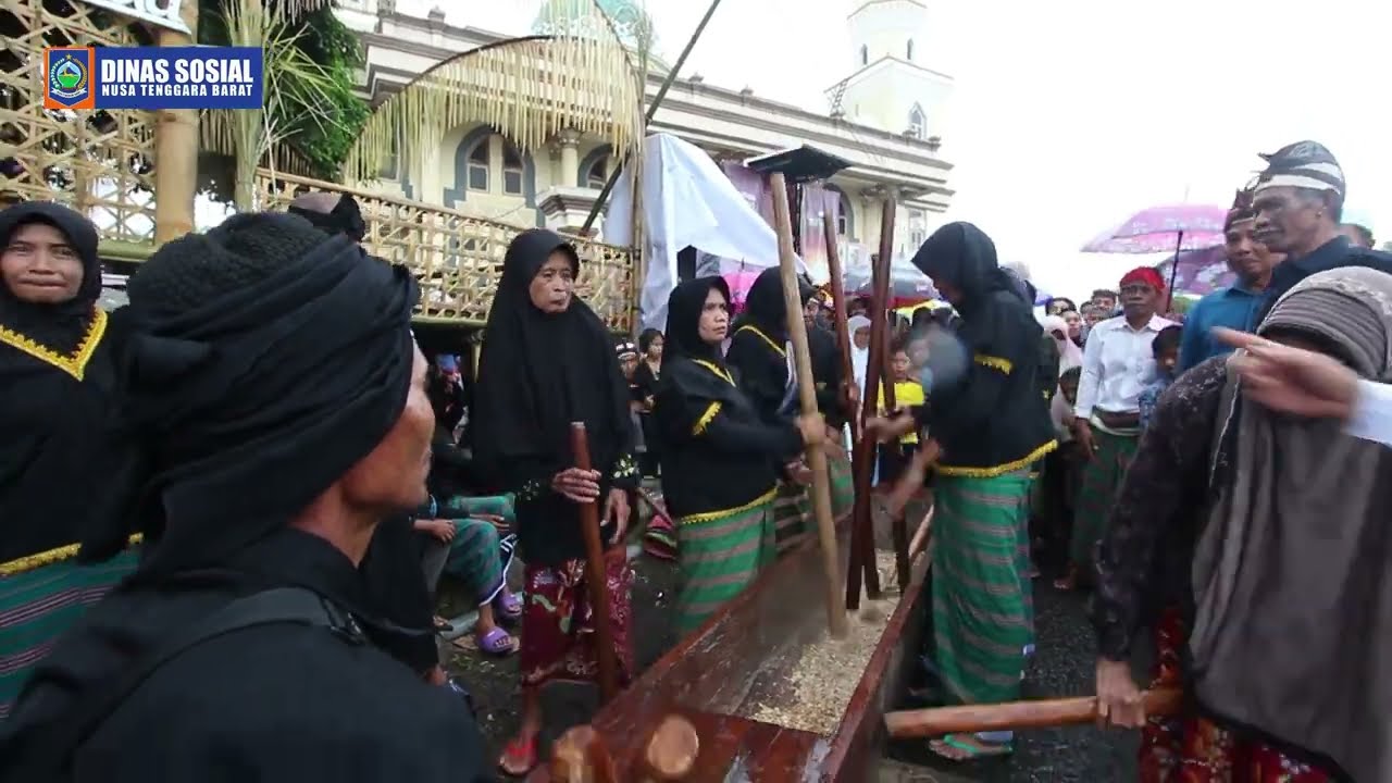 Mengenal Budaya Lombok Melalui Pesona Budaya Desa Pengadangan