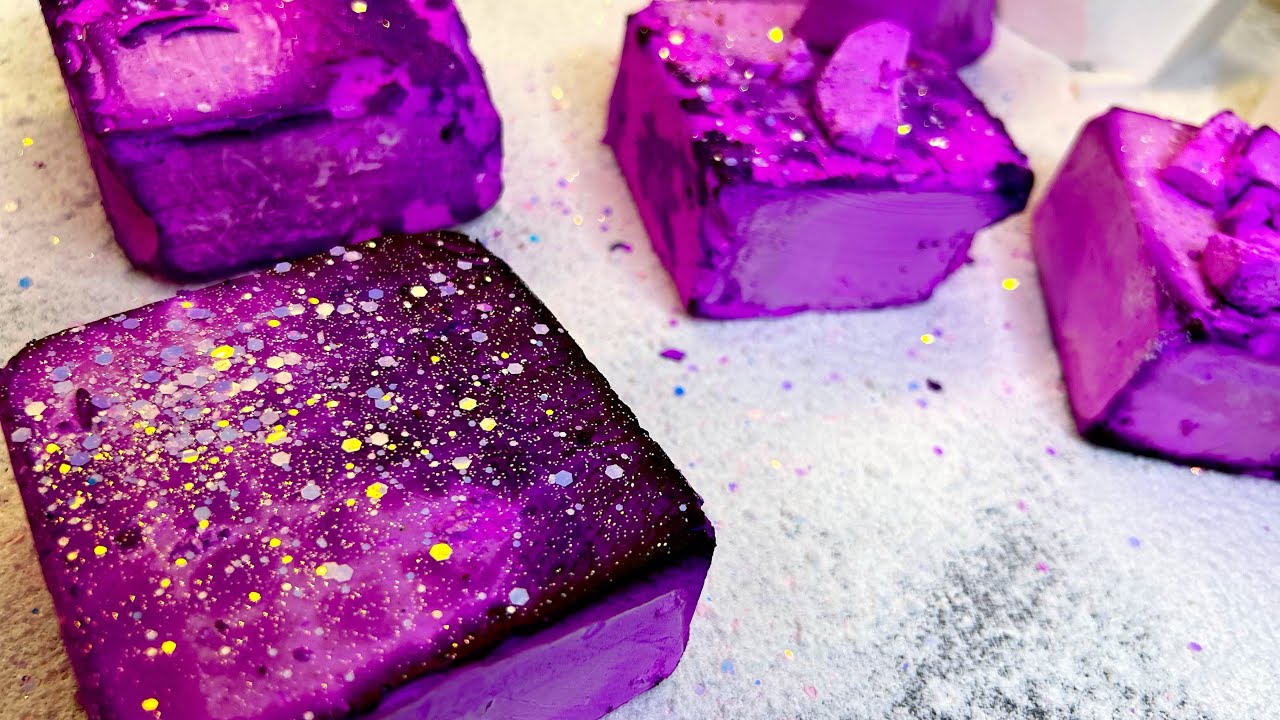 ASMR| Purple  dyed gymchalk 💖💞