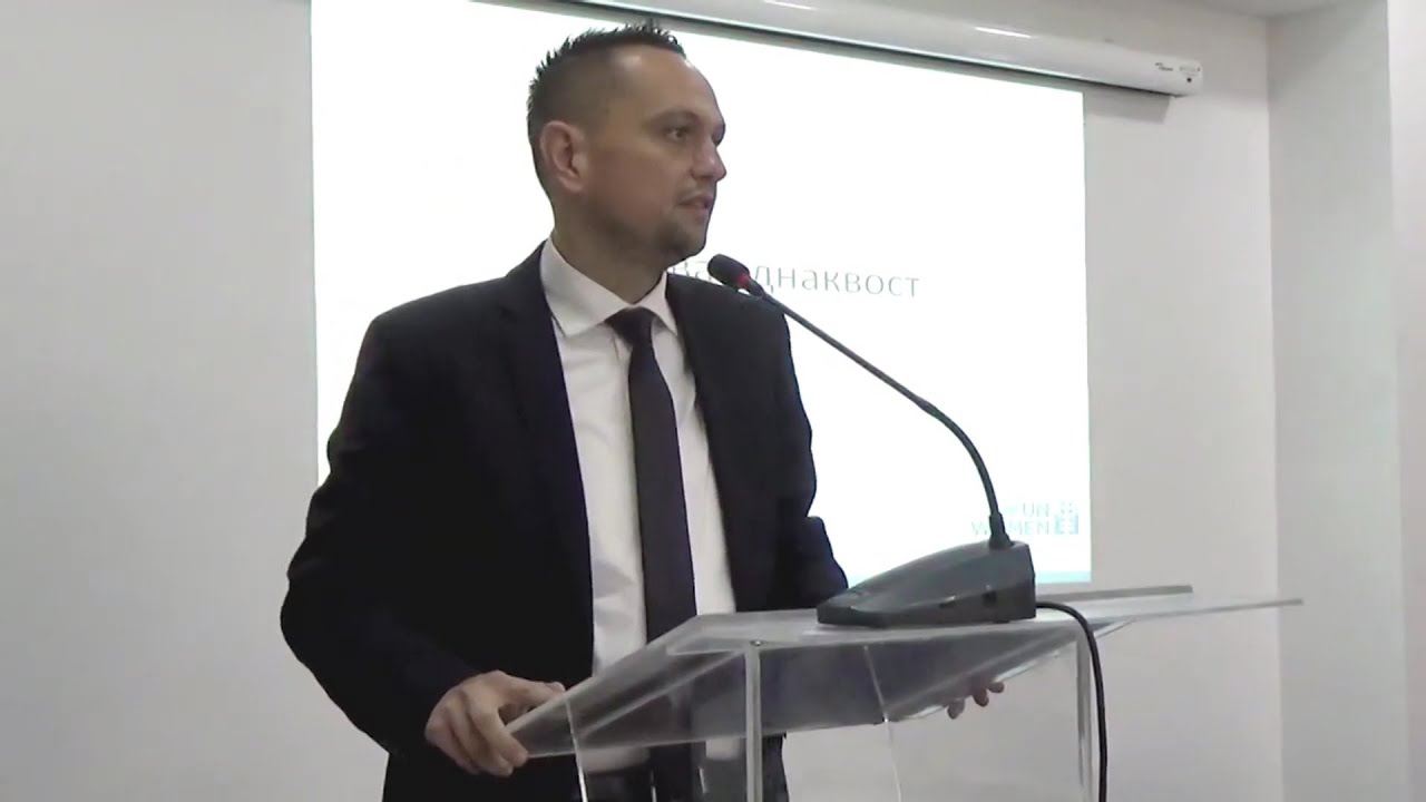 Полицаец тврди дека градоначалникот на Крива Паланка Сашко Митовски му удрил две шлаканици