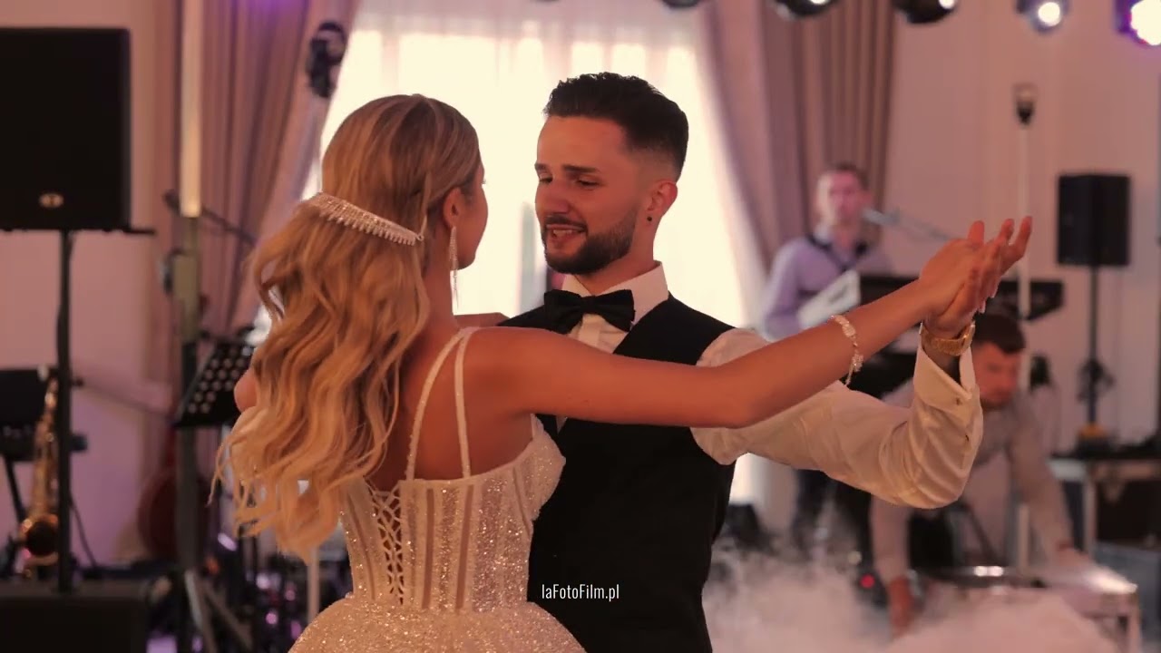 Taniec Pary Młodej, trudno było oderwać wzrok - laFotoFilm.pl❤️ primo ballo di una splendida coppia
