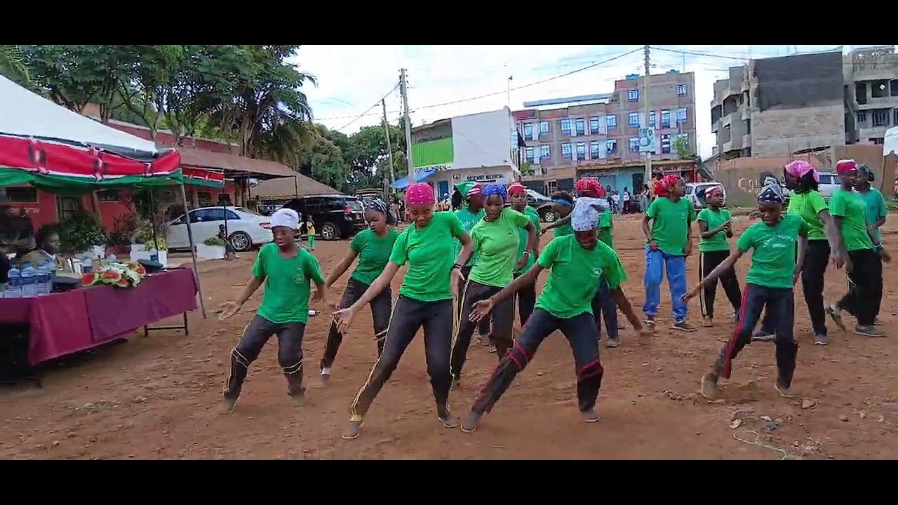 TENRI SCHOOL DANCE PERFORMANCE
