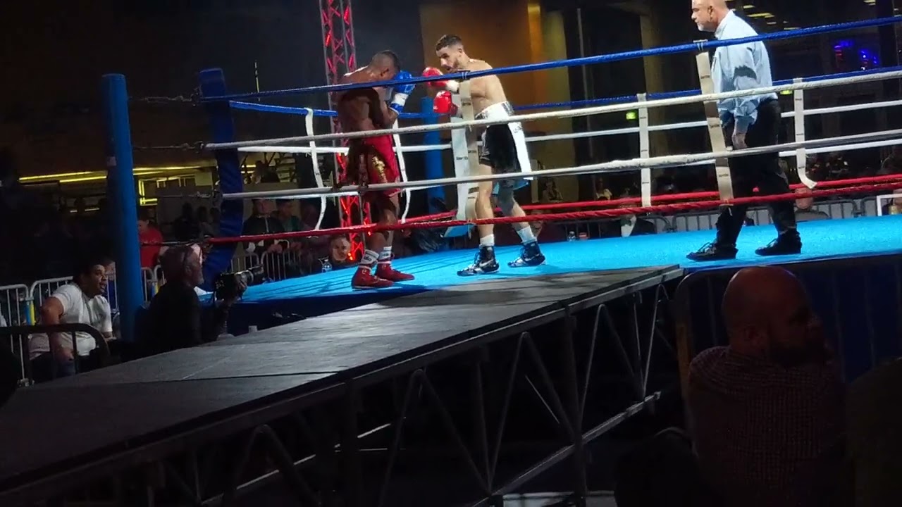 Gala de Boxe-Brive-7 décembre 2024-Jaouad Belmedhi (FRA) vs Yeison Juarez (VEN) - ROUND 6