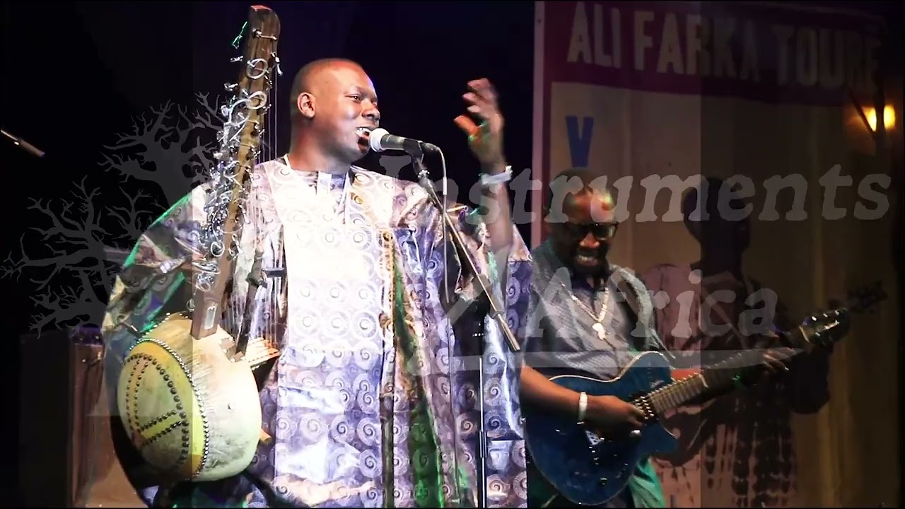 Balla Diabaté et Vieux Farka Touré portent  la flamme de leurs parents avec grâce et talent.