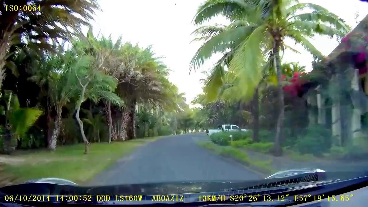 Driving to Beachcomber Paradis Hotel & Golf Club