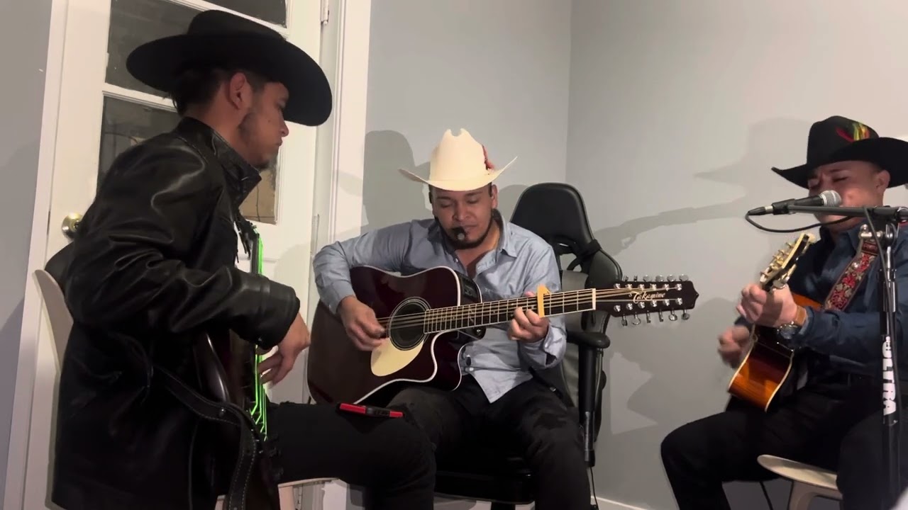 Aleymi Funez y sus compas_Dos Traiciones cover en vivo