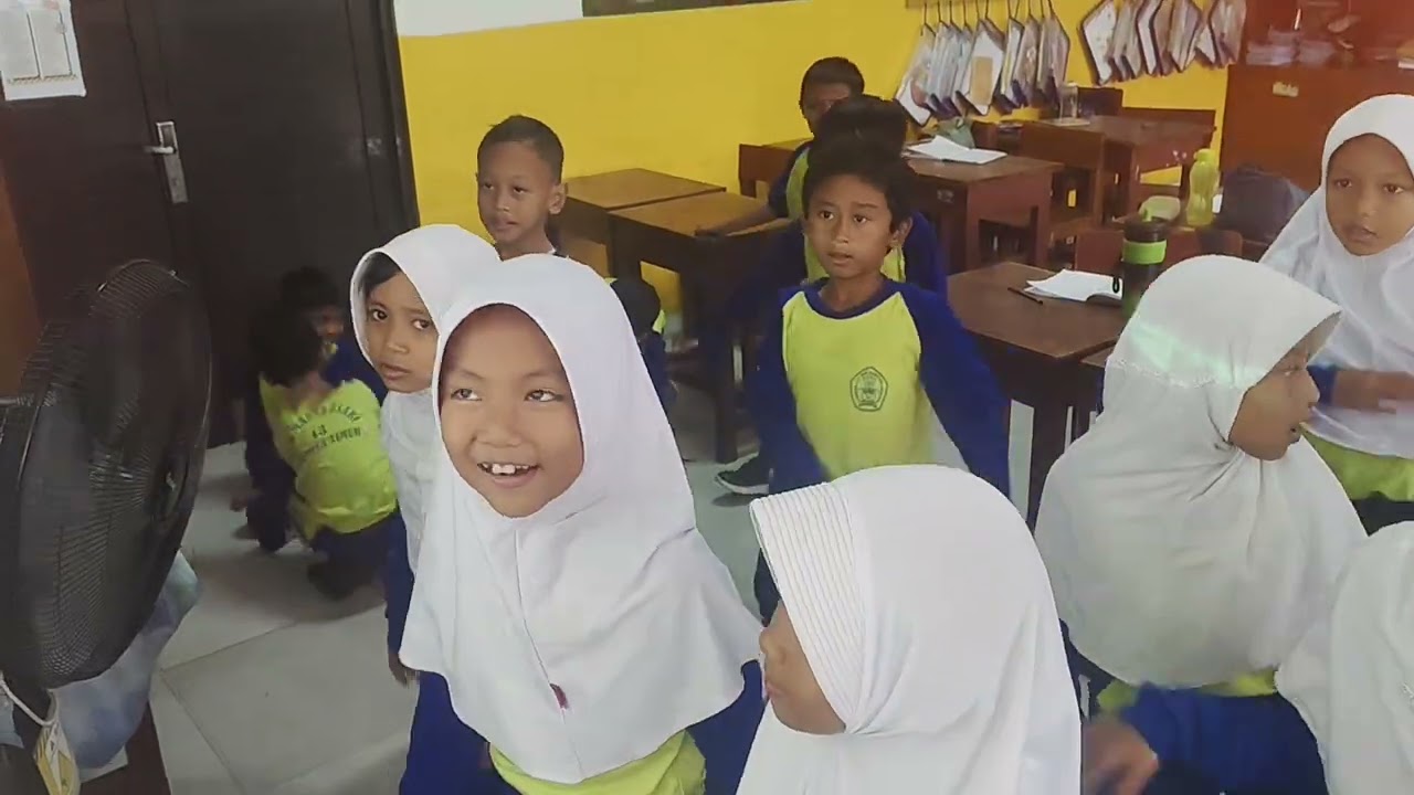 Kamis, 22-1-2026 keseruan pjok dikelas 2A,, anak hebat semuanya.. Yoi !!! 🥰😍