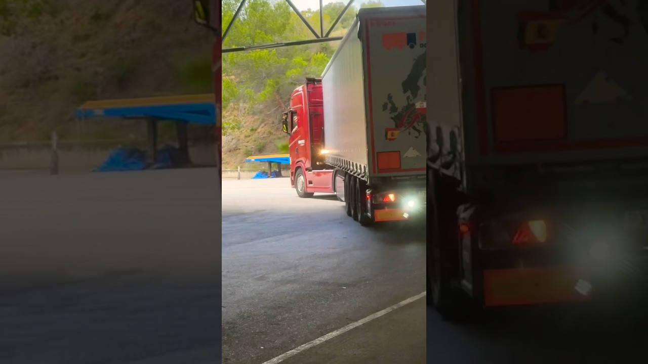 Epickie cofanie scania 👌‼️@norexdominikskrzypczak3488 #tir #scania #camion #norex