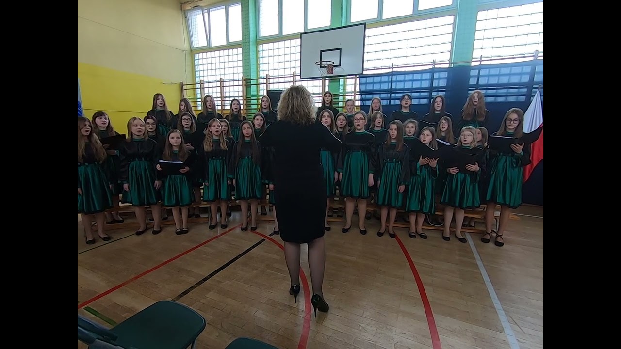 Chór CANTO Świdnik - Hymn Konstytucji 3-Maja - dyrygent Ewa Bieniek