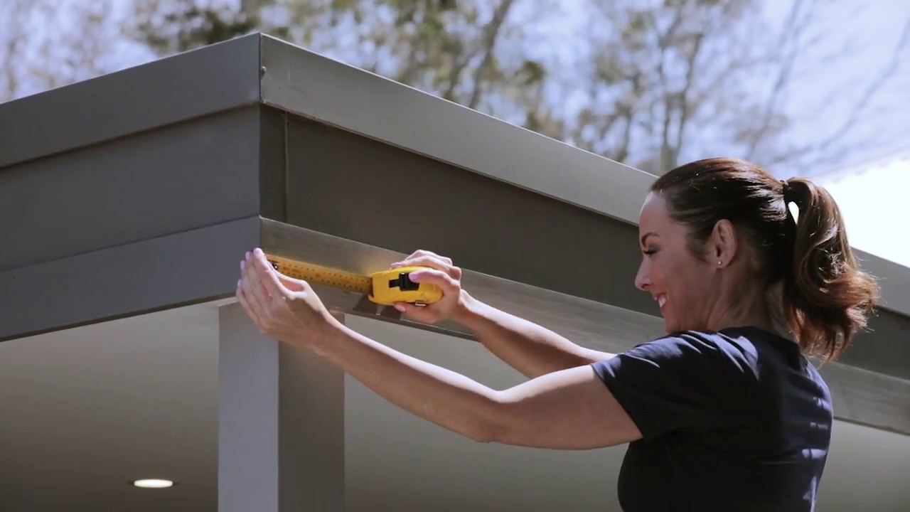 Coolaroo Solar Motorised Blind Installation