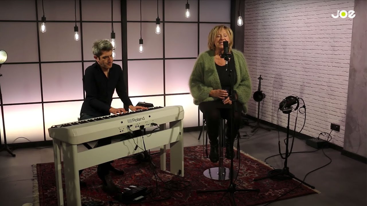 80's Ladies: Sofie - I Love You (live bij Joe)