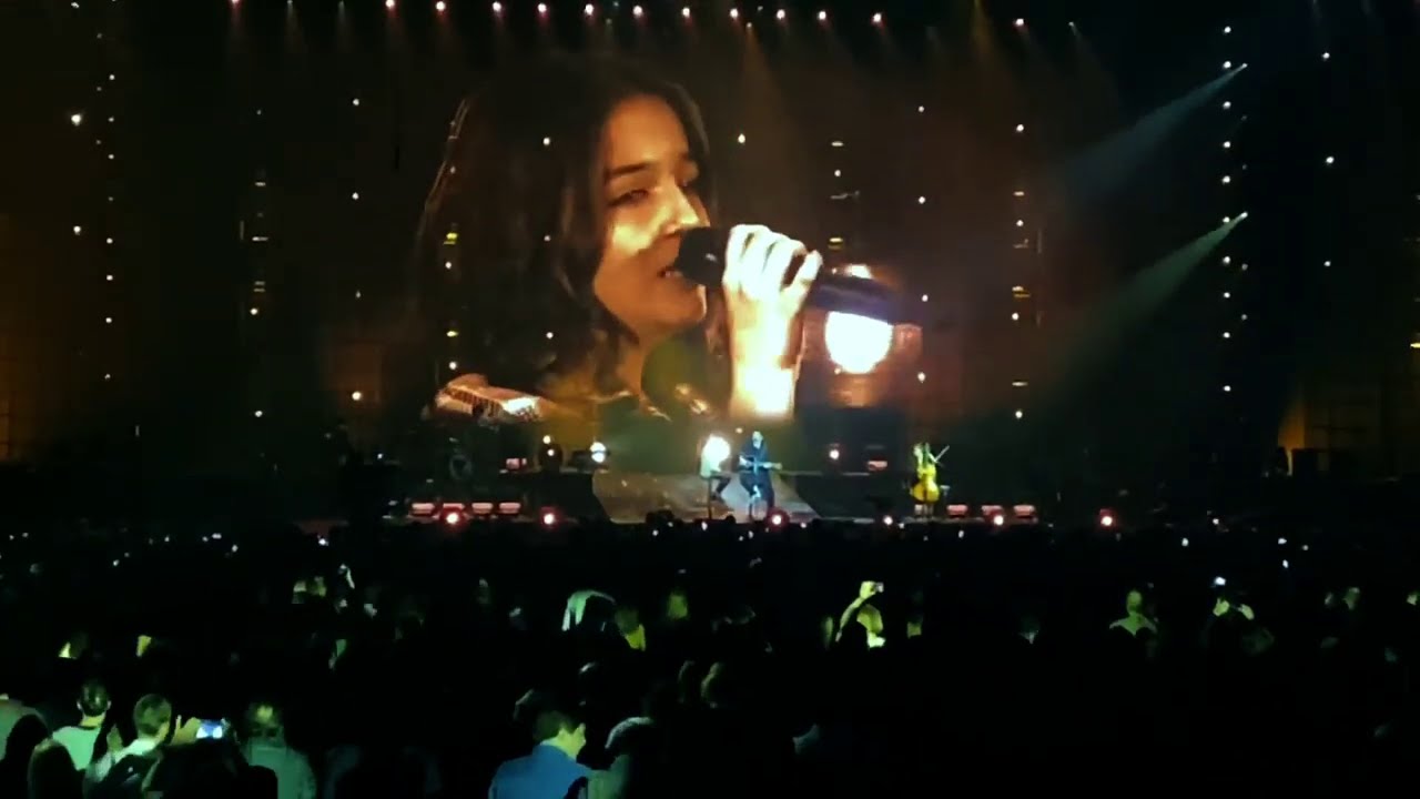 Erza Muqoli, Patrick Bruel - Mistral Gagnant (Live)