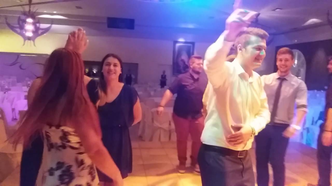 Χρήστος Αγριοδημος τραγούδι Παρασκευας Μίλτος βιολί  γάμος στη Λάρισα
