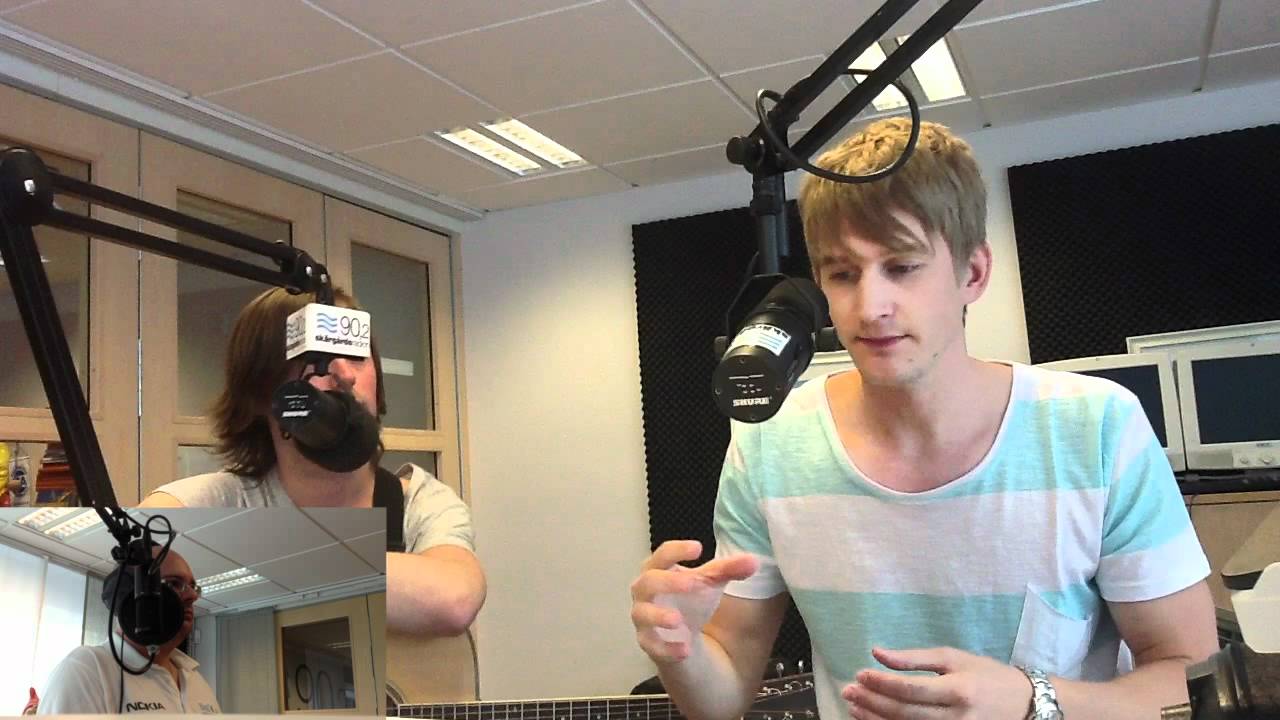 Erik Linder hos Sk&auml;rg&aring;rdsradion 90,2