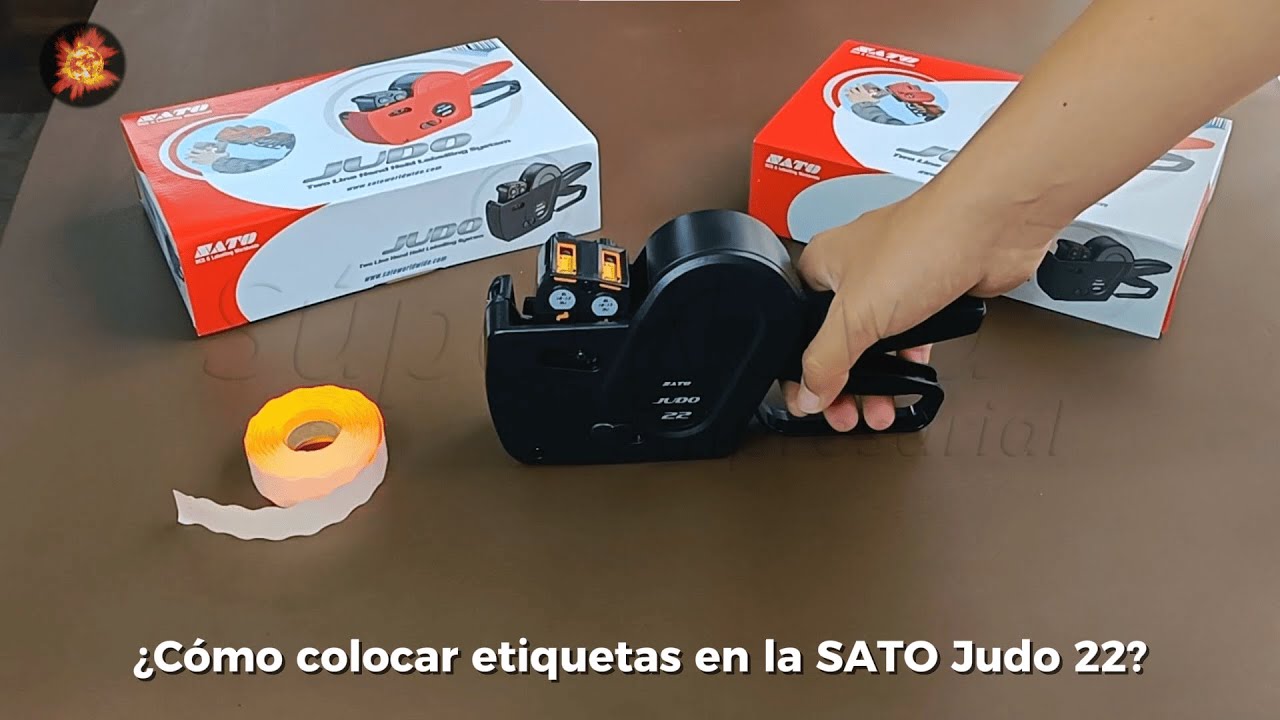 Cómo colocar el rollo de etiquetas en la SATO Judo 22