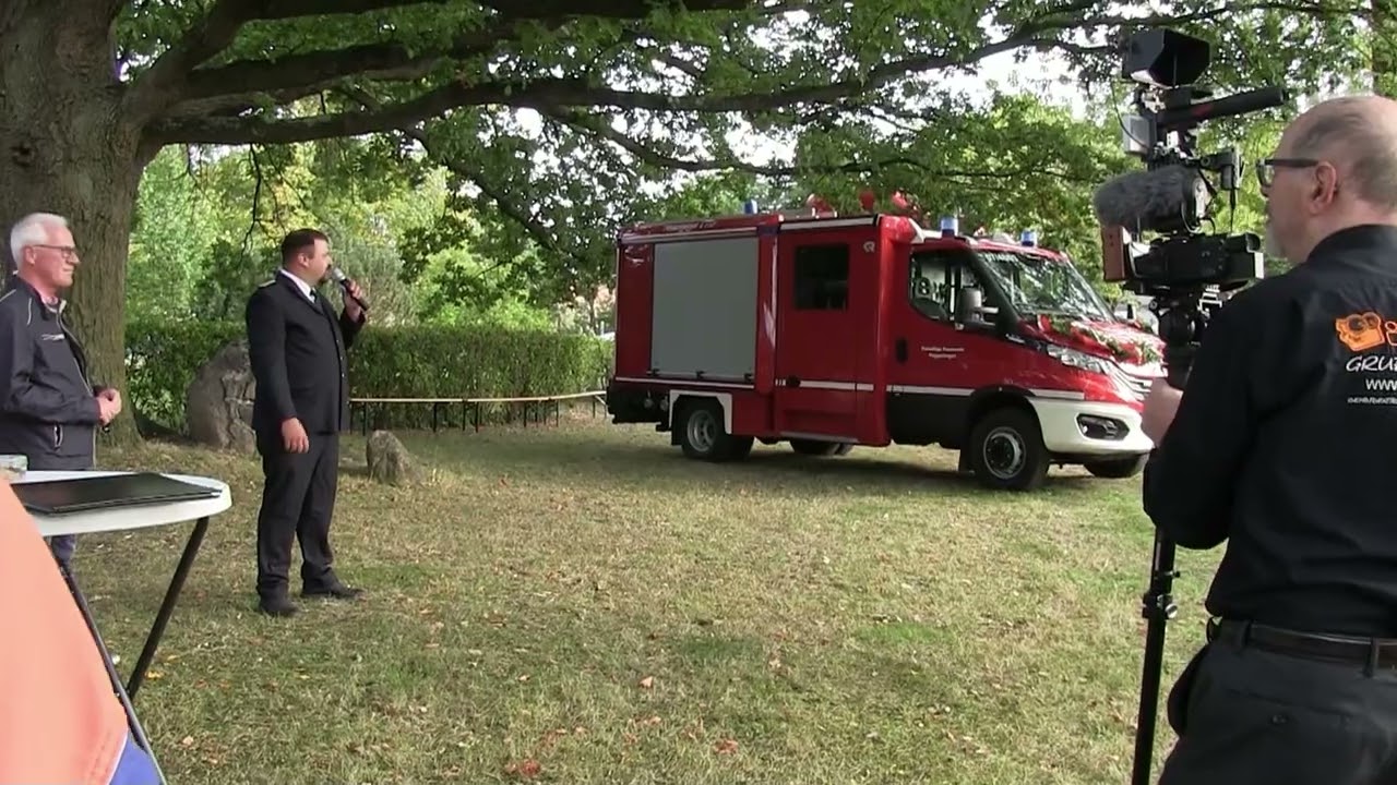 V138 Segnung eines neuen   TSF W   Fahrzeug`s der Freiwilligen   Feuerwehr   Roggenhagen am 30 Sep.