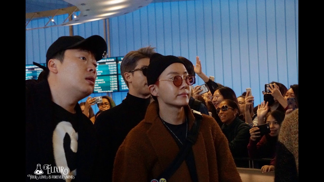 171114 BTS ARRIVED  AT LAX AIRPORT