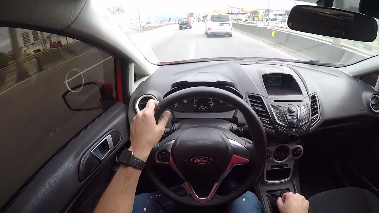 New fiesta 1.6 anda bem!?