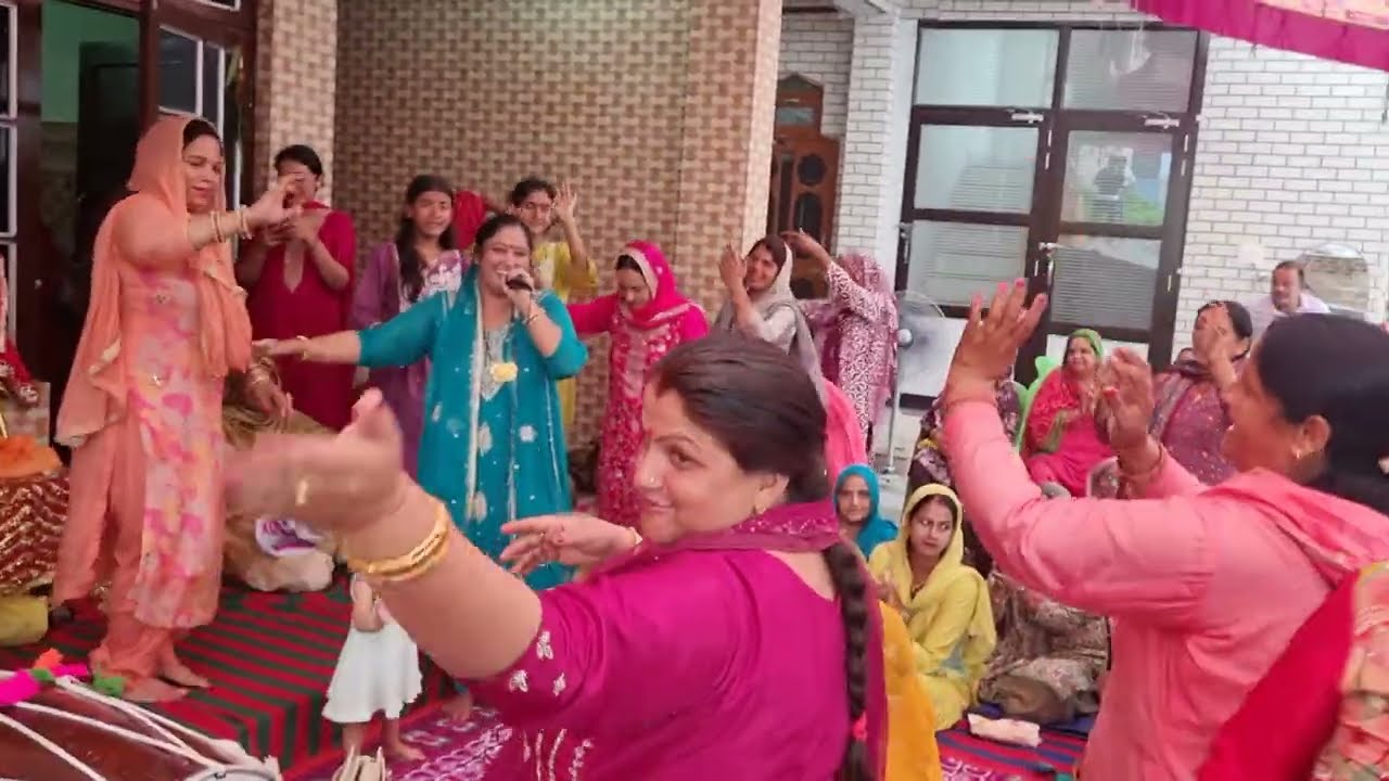#bhajan #sawan कीर्तन में सुनिए रौनक लगाने वाला  भजन #kirtan 🌷 🙏🏻 