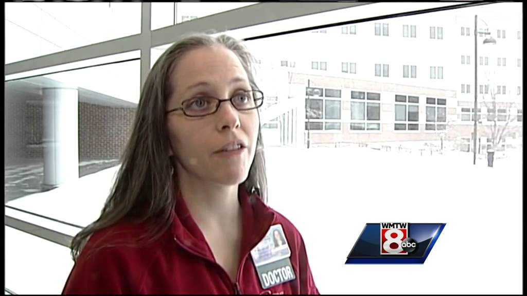 Doctor gives frostbite prevention tips