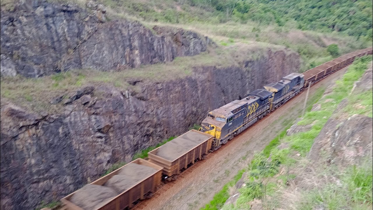 Você acredita que esse trem tem 272 vagões?