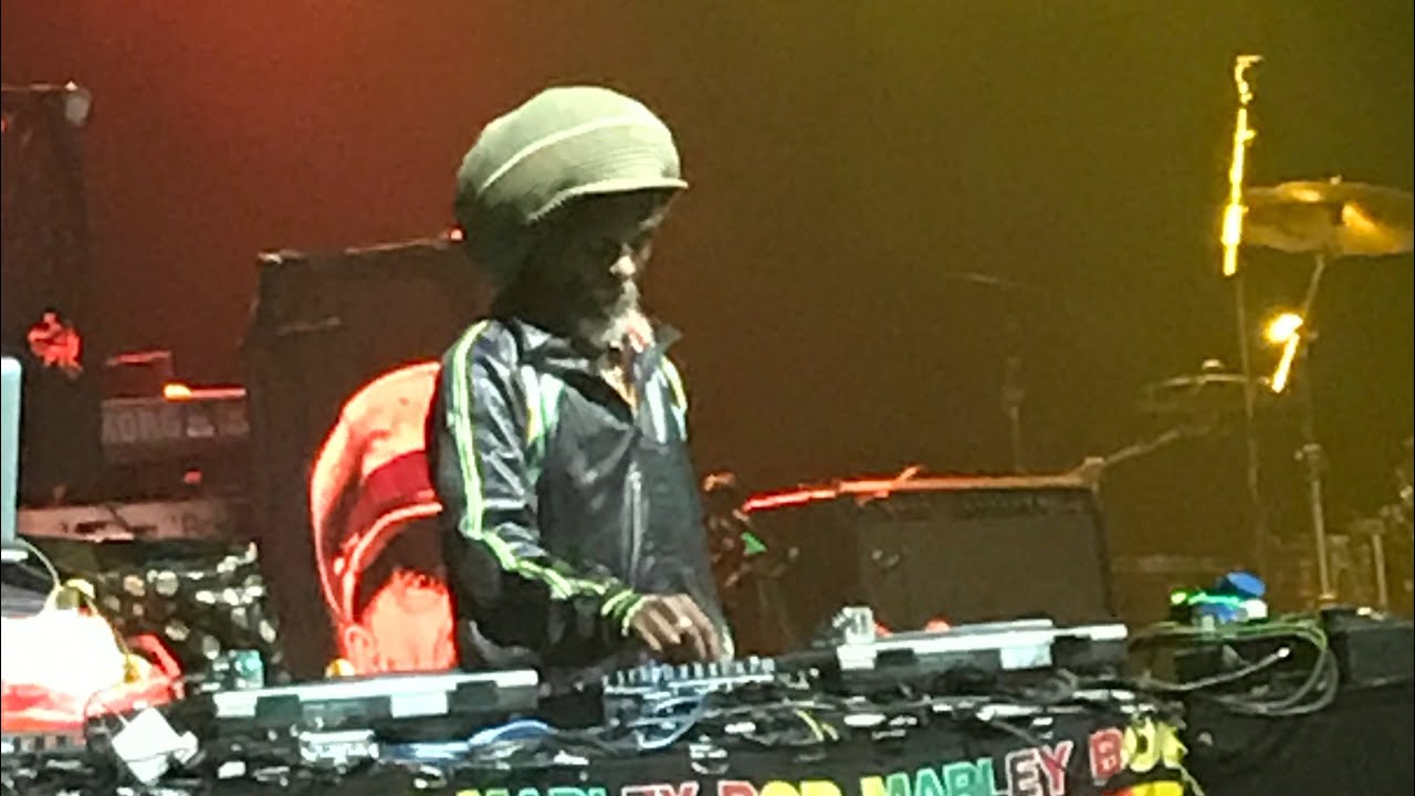 Jah shaka meet Twinkle Brothers￼ @theO2 ￼ Exclusive￼ Eastern vibration￼