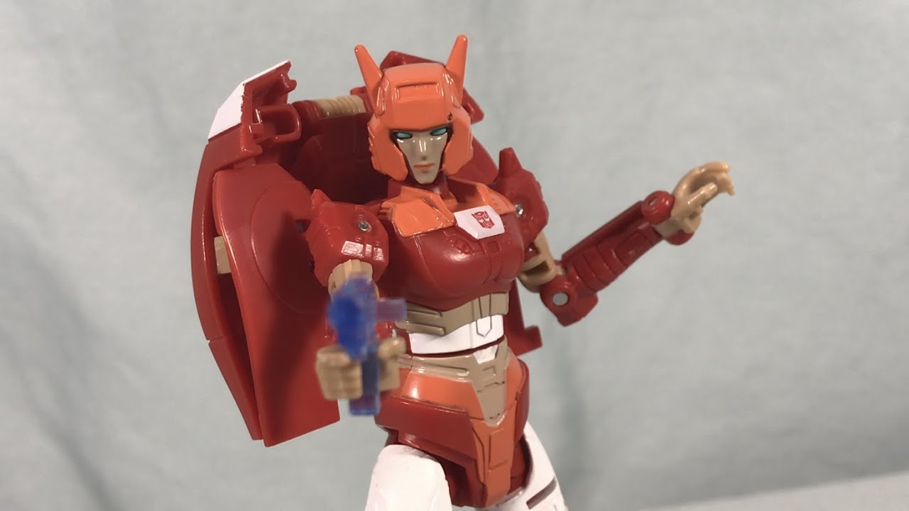 Transformers Netflix Siege Deluxe Class Elita-1 Review