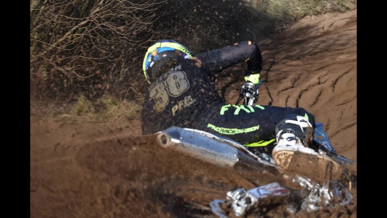 Triumph 250 going round an epic UK sand track!