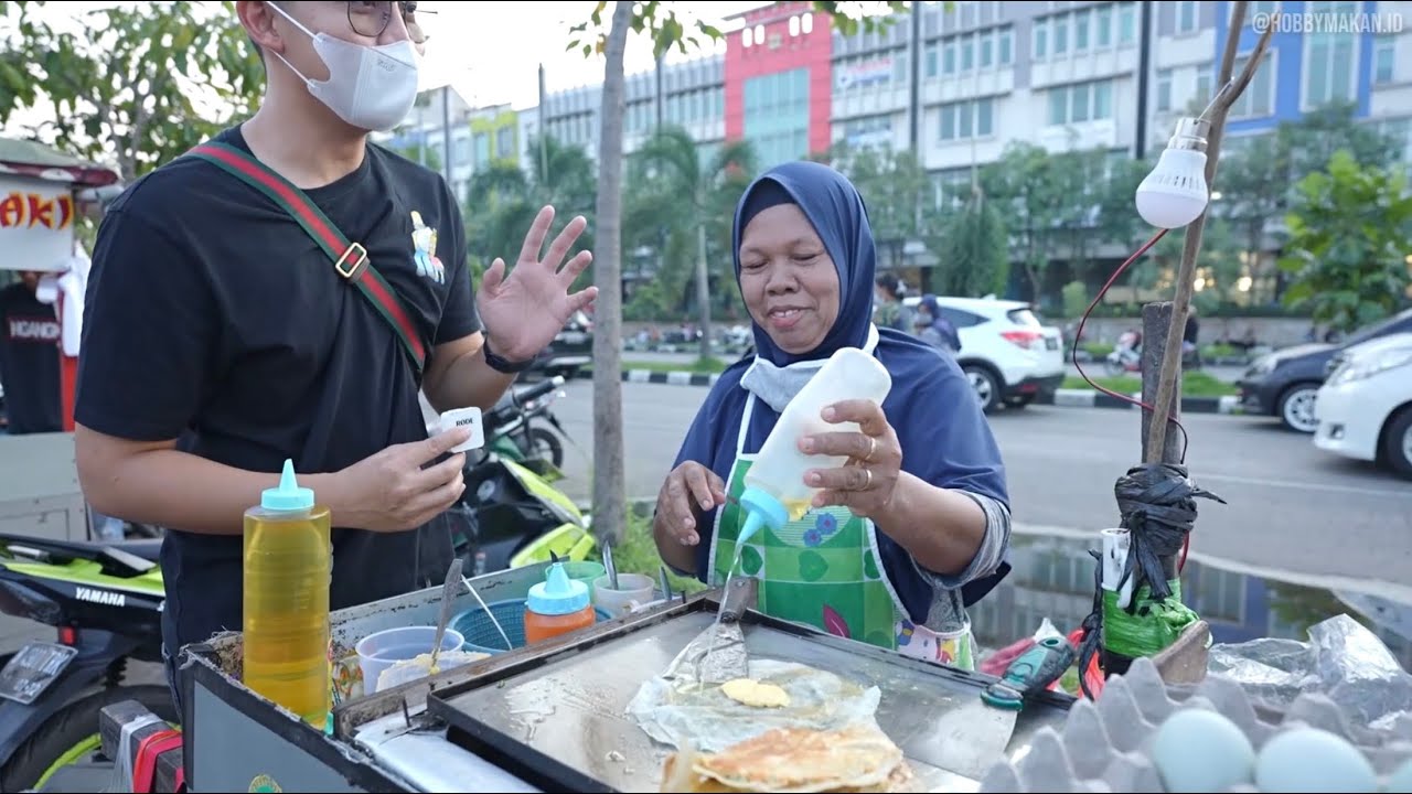 TELOR CAMPUR CABE DI GELAS PLASTIK DI KASI MARGARIN TERNYATA WARGA RELA ANTRI !