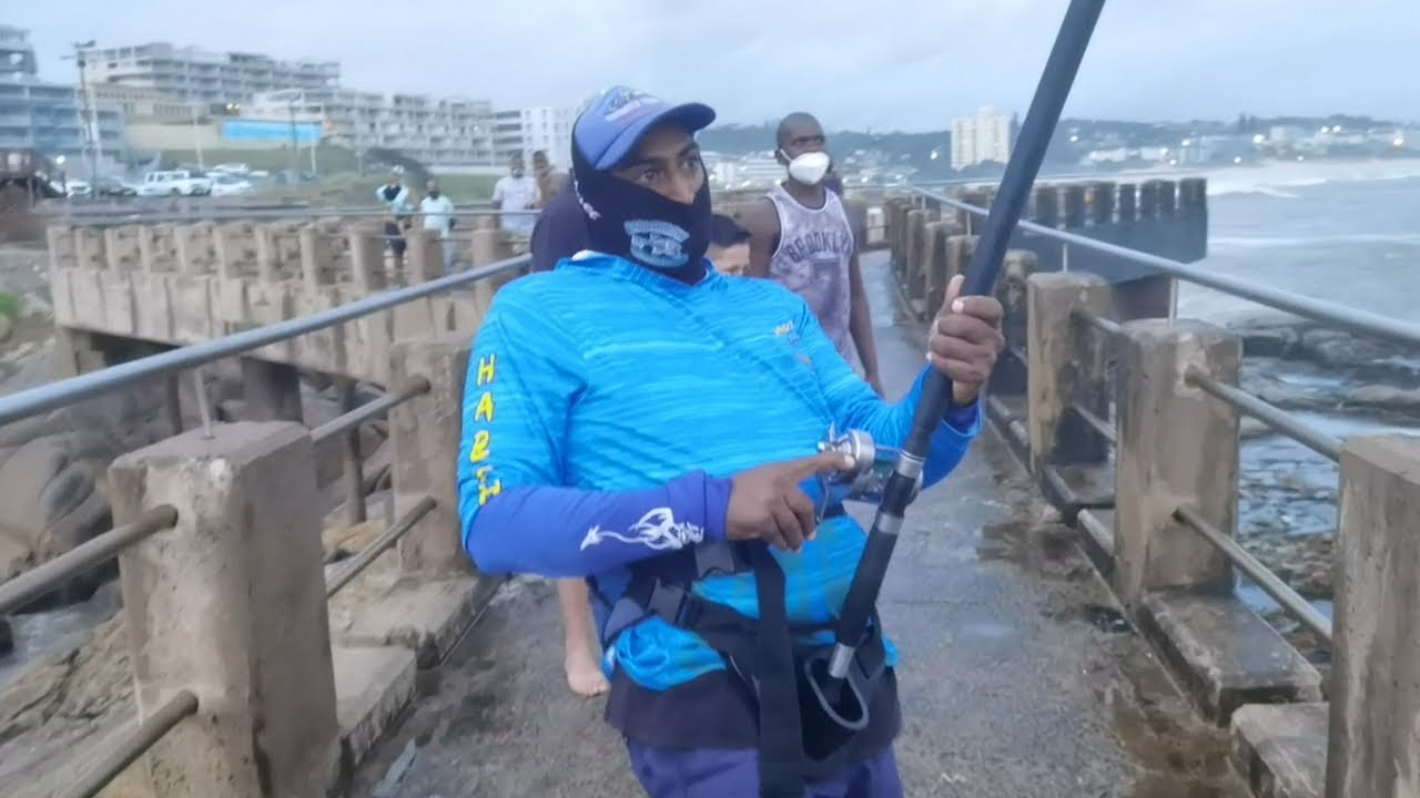 Margate pier, Michael VS Diamond