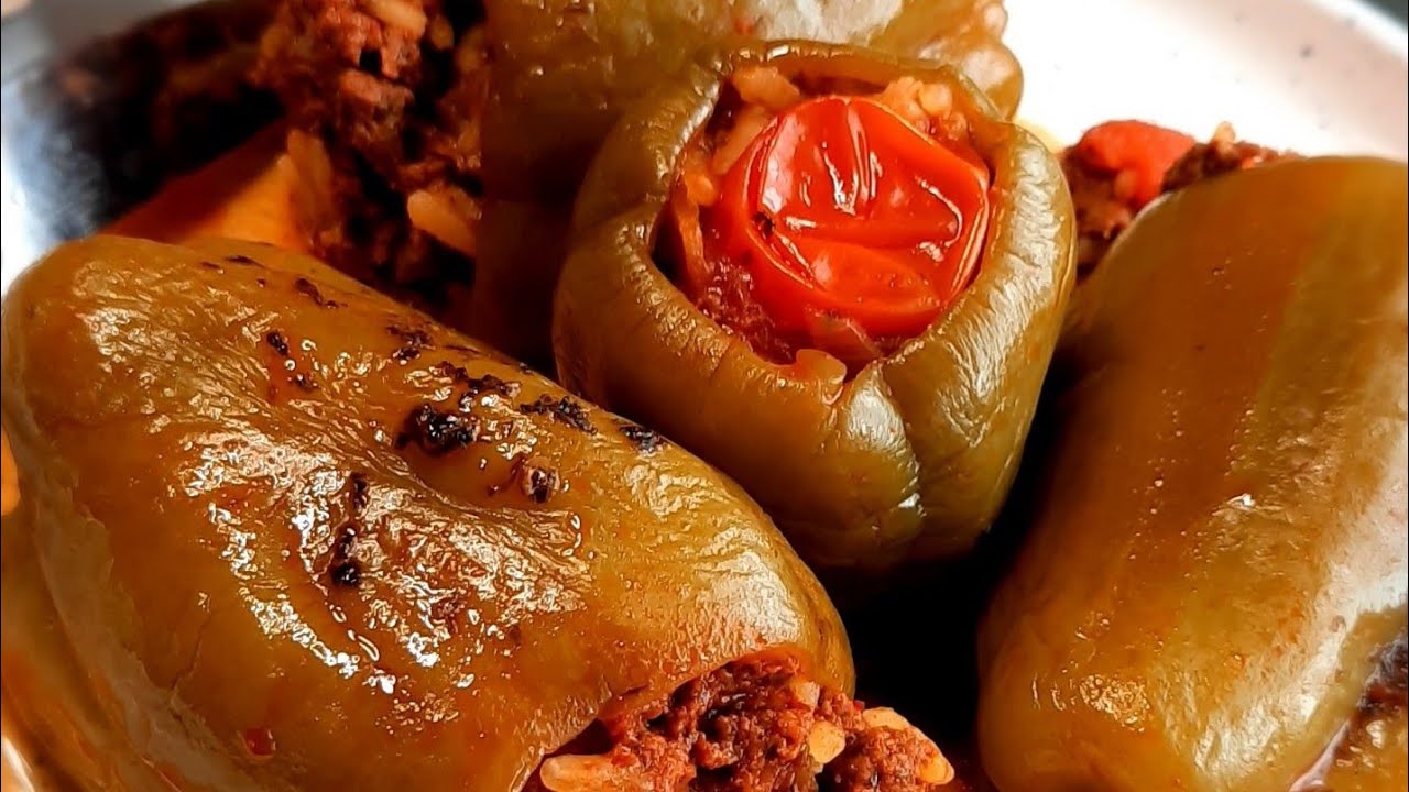 POIVRONS FARCIS À LA VIANDE HACHÉE RECETTE FACILE Rapide
