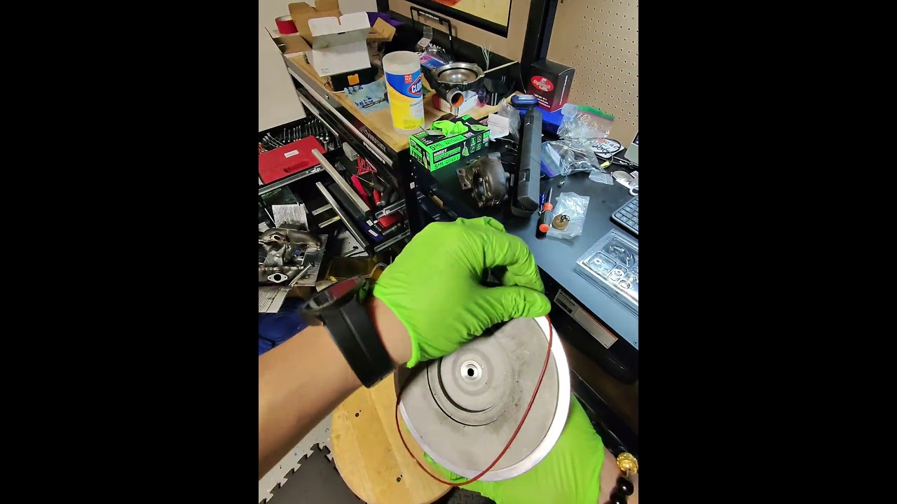 crappy ebay turbo CHRA disassembly t3/t4 turbo. #diygarage #automobile #turbo #rebuild