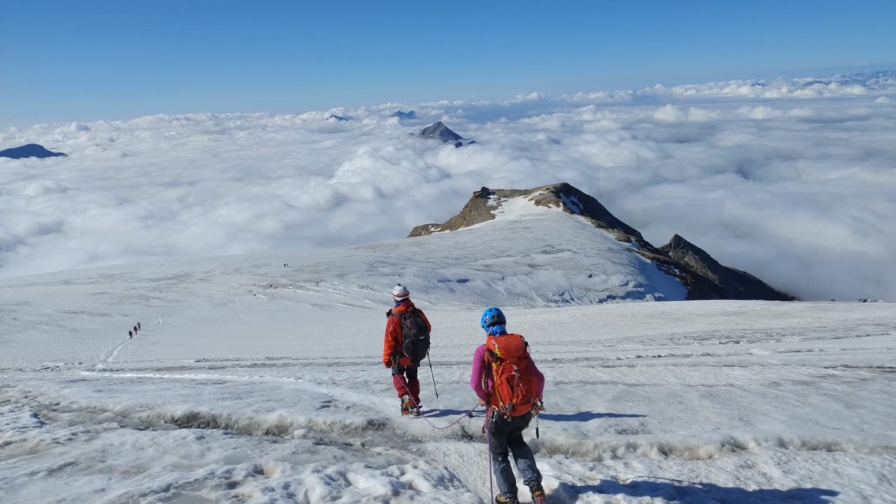 Castore 4225m - Via normale per il Rif. Quintino Sella