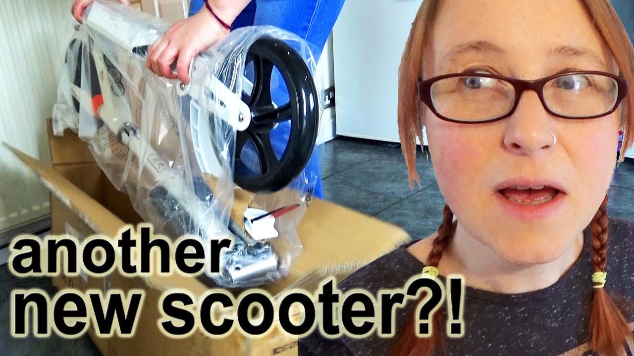 Another NEW SCOOTER?! 🛴 WeSkate ADULT SCOOTER. DAILY HOMESCHOOLING VLOGS, UK.