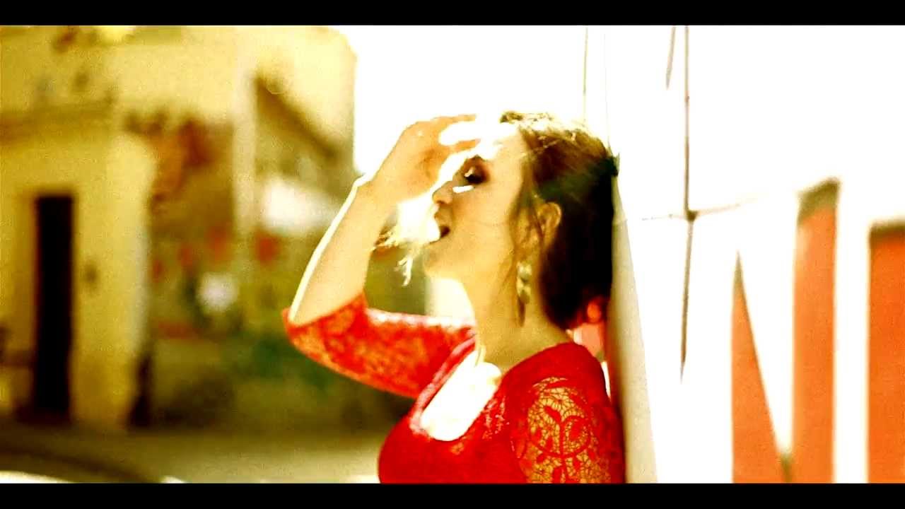 JELENA TOMASEVIC - RADIO SVIRA ZA NAS ( OFFICIAL VIDEO )