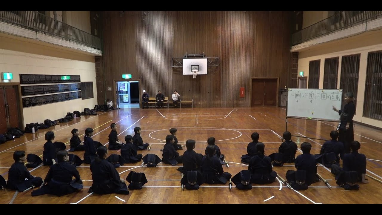 令和 7年 11月 28日 (金)　18:00～20:00　我如古区公民館