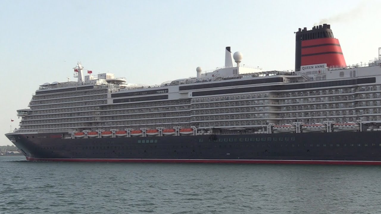QUEEN ANNE DEPARTURE FOR 2 WEEK CRUISE AROUND BRITISH ISLES 18/05/25