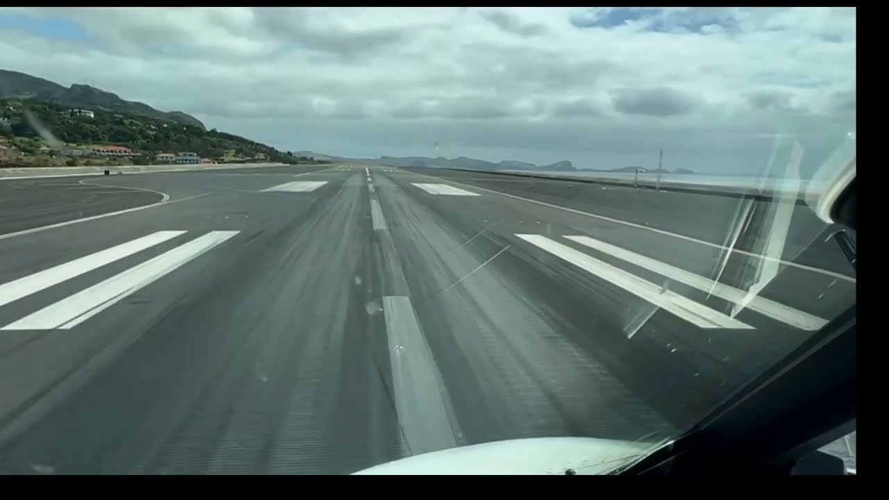 Aterrizaje en Funchal con viento racheado