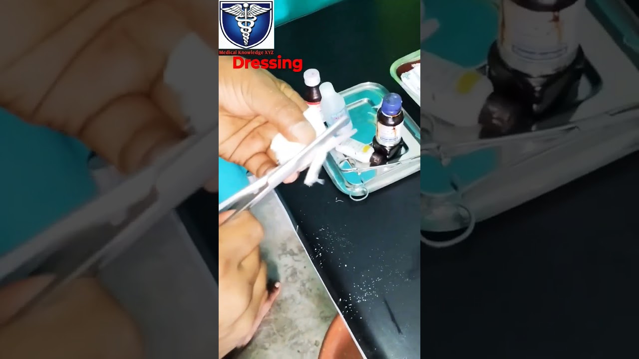 Dressing karne ka sahi tarika.#dressing wound dressing. How to do dressing. ( Hindi )