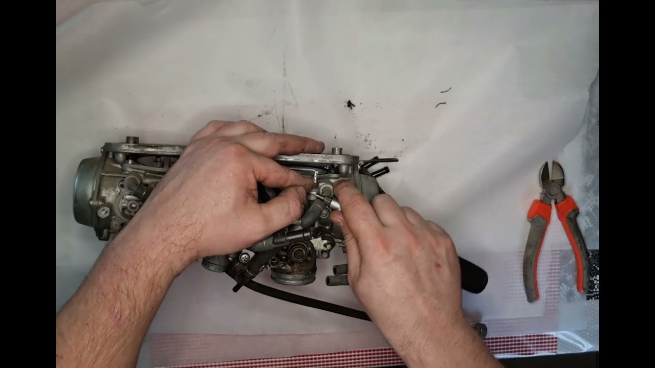 Démontage carburateur GL1500