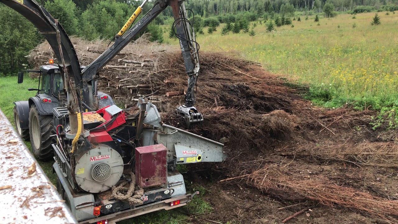 Valtra T191H + MusMax 7L Terminator woodchipping process