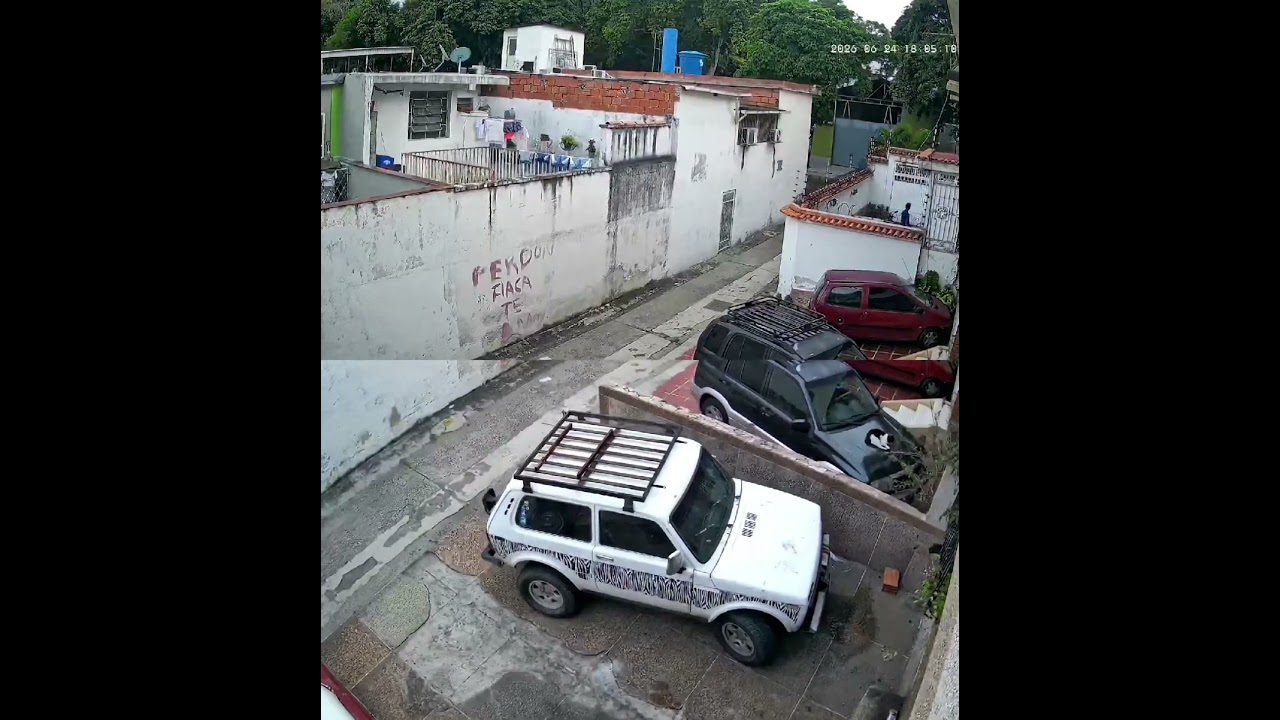 CCTV footage of M7.5 earthquake from a parking in Caracas, Venezuela
