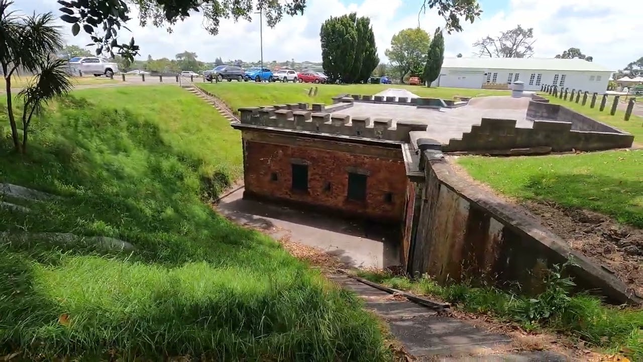 let’s EXPLORE Narrowneck Beach & FORT Takapuna 2025-01-03