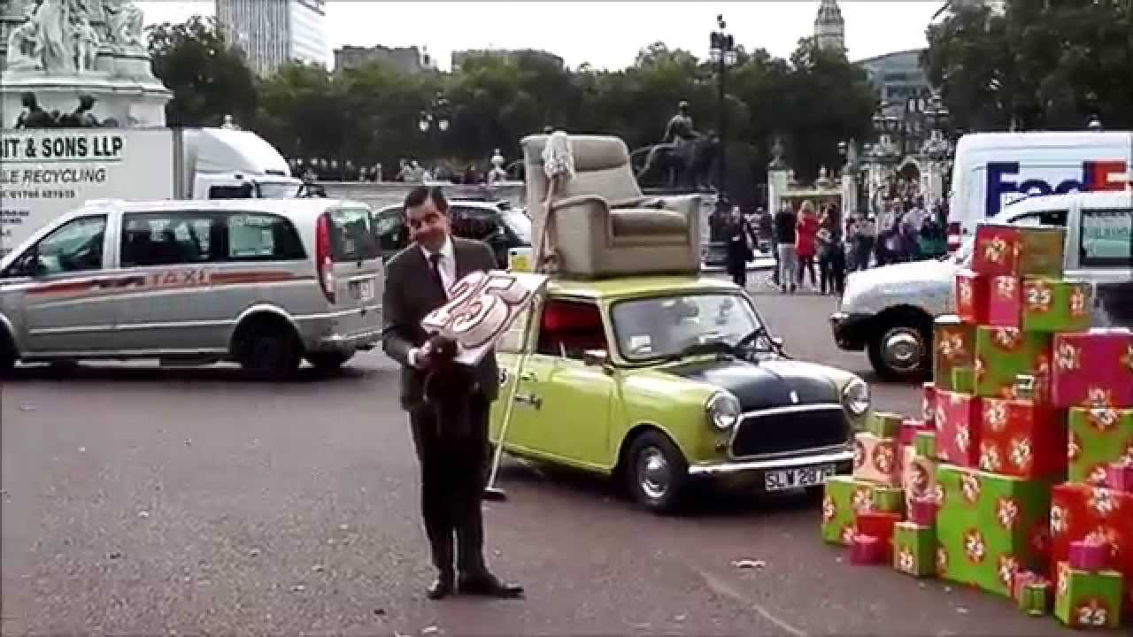Mr. Bean's 25th Birthday at Buckingham Palace, The Mall, London 2015