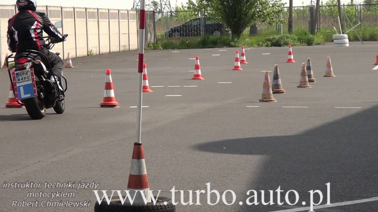 Szkolenia na torach motocyklowych - slalom szybki a pokonywanie zakrętów z Turbo i kulikowisko.pl