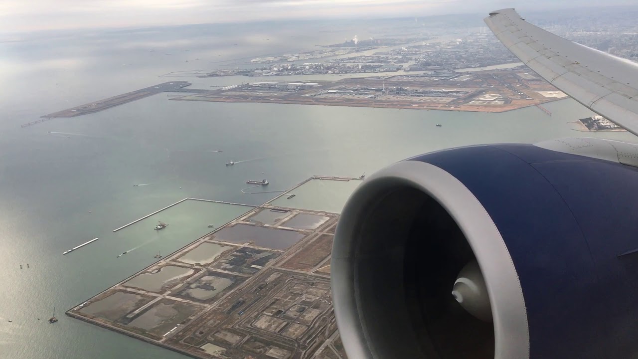 British Airways B777 takeoff from Tokyo Haneda
