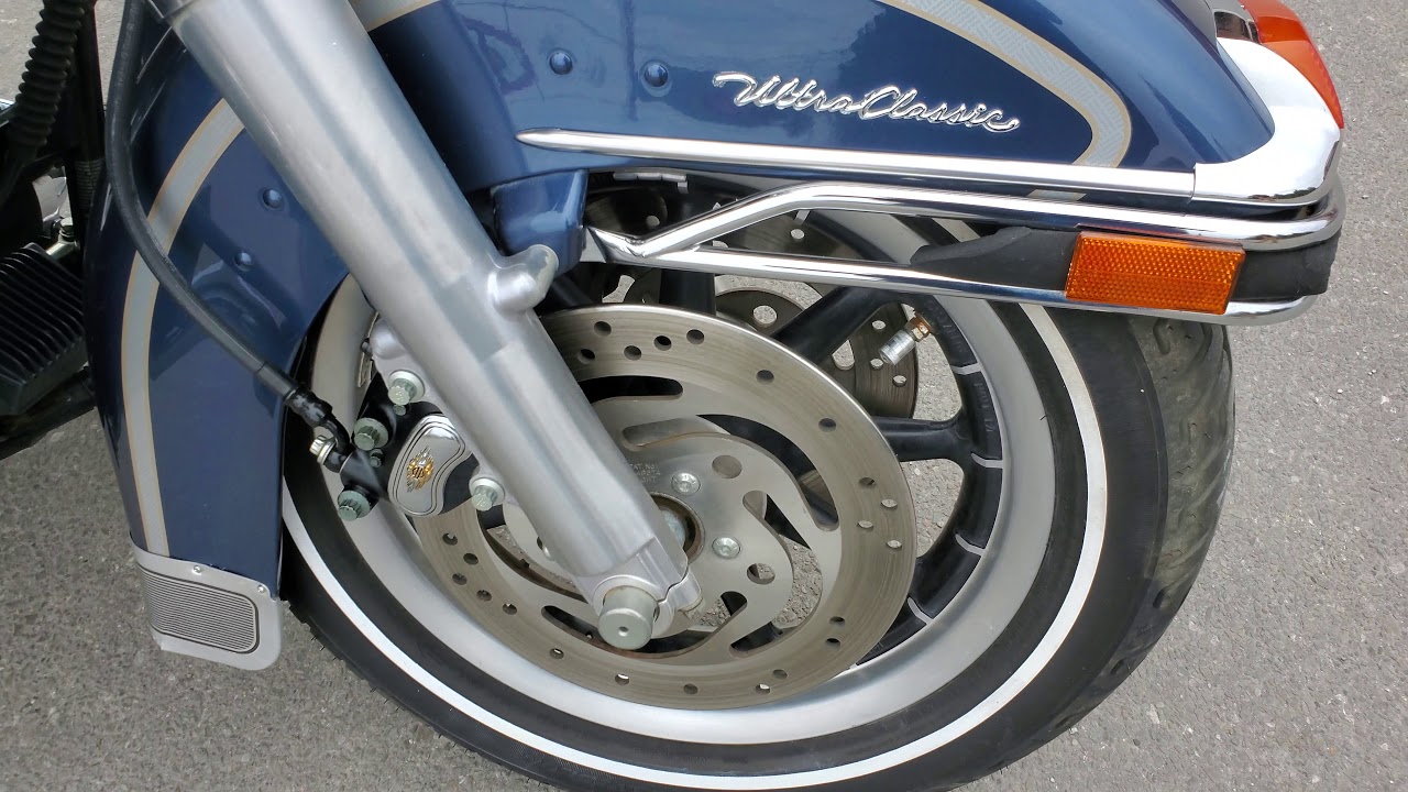 2003 Ultra Classic at AM Sales Motorcycles Toronto