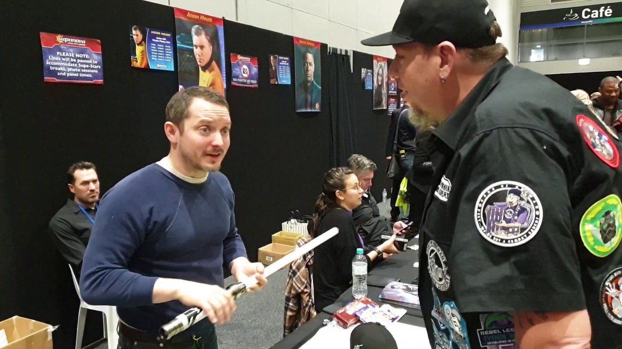 Elijah Wood Saber Presentation